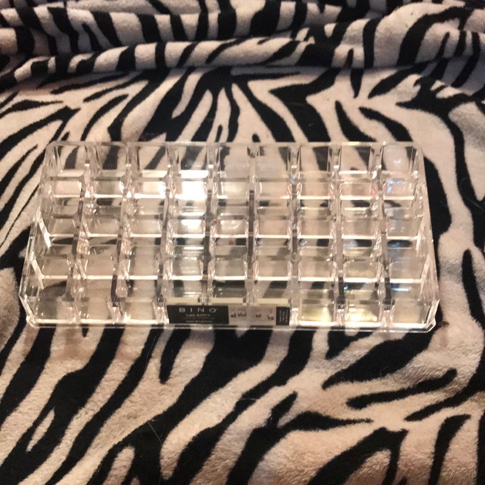 Acrylic lipstick organizer